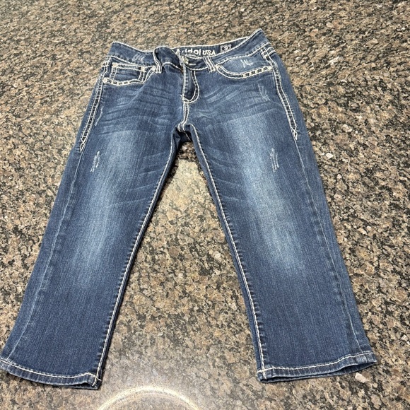 L.A. Idol crop Jeans with Silver crown Embellishments EUC 9 - Picture 5 of 11